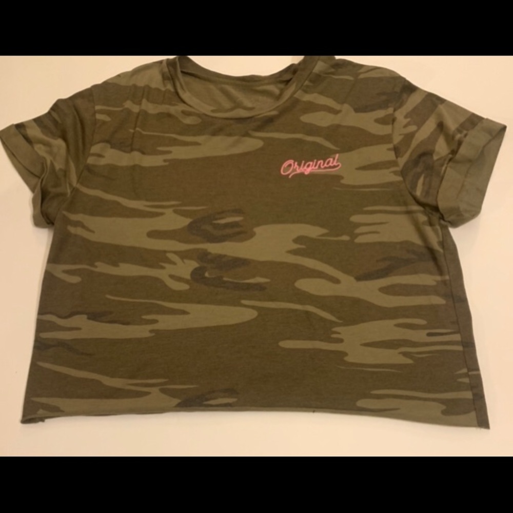 Girls XL camouflage shirt